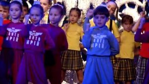 Танец Неразлучные друзья ансамбль Свято Мрій.MPG