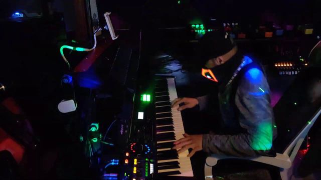 🙃 Expressive Jazzy Classical @ 106 BPM On Roland Juno DS88 + Roland TR8S смотреть онлайн