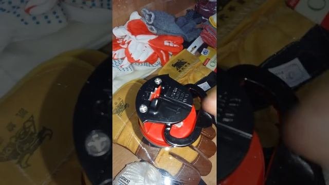 Точилка для ножей любого типа.