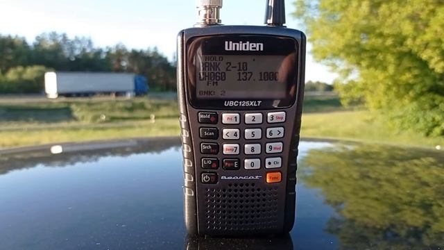 Uniden UBC125XLT. Оригинальная антенна vs телескопическая антенна. Разница в приеме радиосигналов.