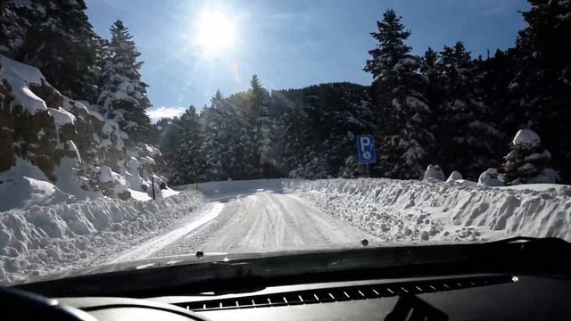 Driving a Dacia Duster uphill to the Parnassus ski resort смотреть онлайн