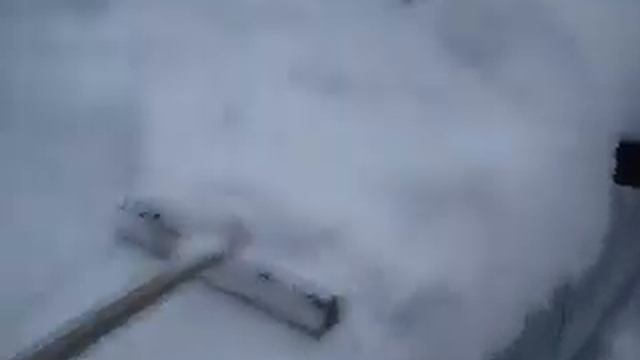 как надо чистить снег с машины! смотреть онлайн