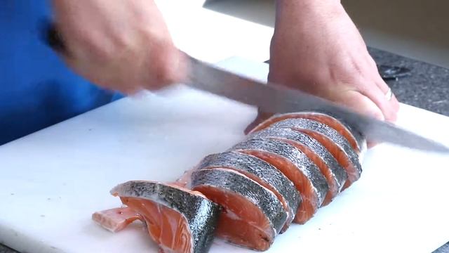 Master Fishmonger Standard Guide How to Steak a Fish - Salmon смотреть онлайн