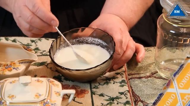 Как склеить фарфоровую статуэтку чашку или Вазу