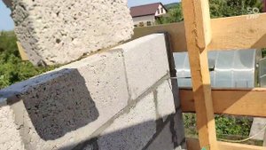 фронтон из перегородочных керамзитобетонных блоков