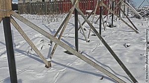 BC: Установка заборных столбов. Подготовка, выравнивание, бетонирование, обрезка