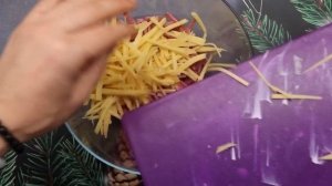 Салат Соломка из копченой колбасы и кукурузы