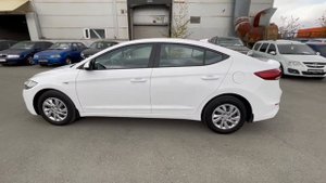 Hyundai Elantra 1.6 AT (128 л.с.) 2017