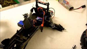 Как снять всю электронику с радиоуправляемой машины TRAXXAS Monster JAM