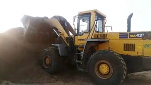 Фронтальный погрузчик KOMATSU WA420 1