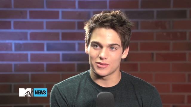 Dylan Sprayberry Describes 'Man Of Steel' Audition Process смотреть онлайн