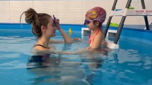 Как ребёнок боится воды