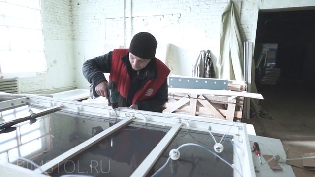 Производство гримёрных столов и зеркал с подсветкой