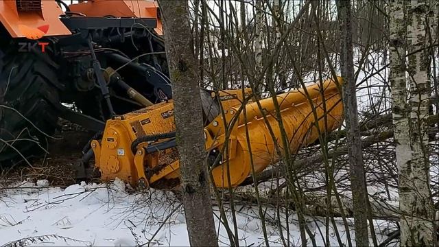 Фреза MJS-242 DTG работает на расчистке земель