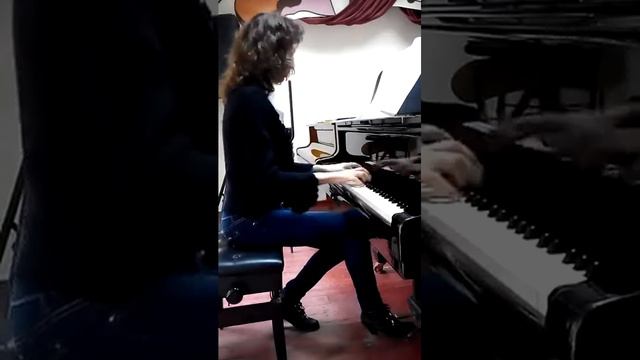 Р.Лисовая Ноктюрн ( тому, кого душа моя кохае) смотреть онлайн