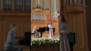 Русская народная песня"Цвели цвели цветики" поёт Бакиева Мохинур