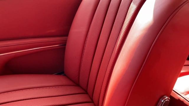 Mercedes 280 SE 500 Coupe смотреть онлайн