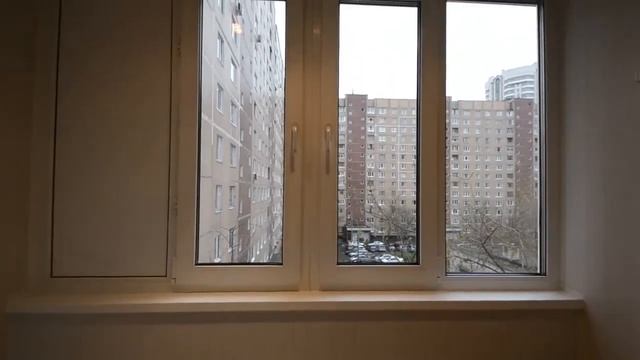 Совмещение лоджии с кухней. Навесные полки. смотреть онлайн