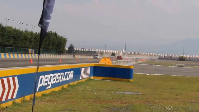 Seat Leon Cupra vs Subaru WRX STI  Arrancones Pegaso Abril 2018