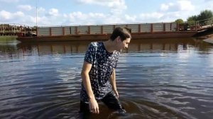 КАК БЕГАТЬ ПО ВОДЕ