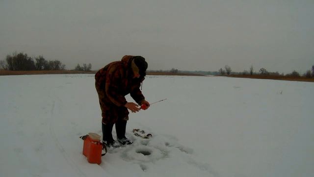 Щука на жерлицы. Усовка день второй. смотреть онлайн