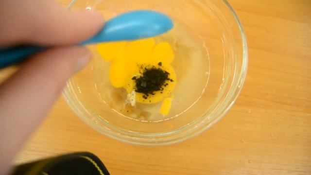 МАСКА ОТ ЧЁРНЫХ ТОЧЕК С УГЛЁМ В ДОМАШНИХ УСЛОВИЯХ смотреть онлайн