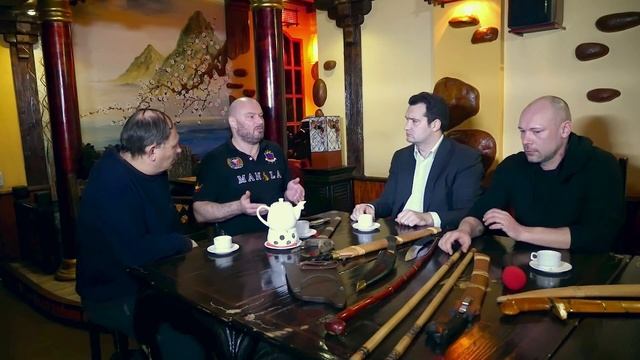 Часть 2. А. Плаксин о филиппинском холодном оружии. смотреть онлайн