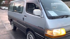 1990 Toyota Hiace Super Custom 4WD AT 2.8 L diesel RHD JDM