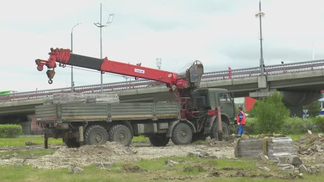 ЗАВЕРШАТ ДО ХОЛОДОВ