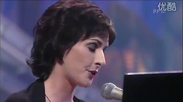 Enya - Wild Child - Gold Disc Awards 2001 - LIVE