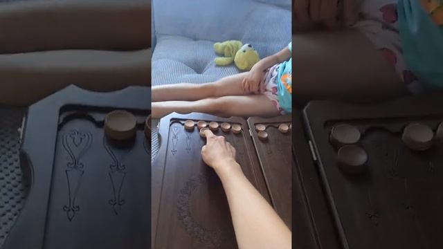 Играем в нарды ! смотреть онлайн