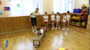 Занятие по физической культуре в старшей группе ДОО