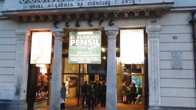 20160402 Театр в Барселоне на улице Рамбла смотреть онлайн