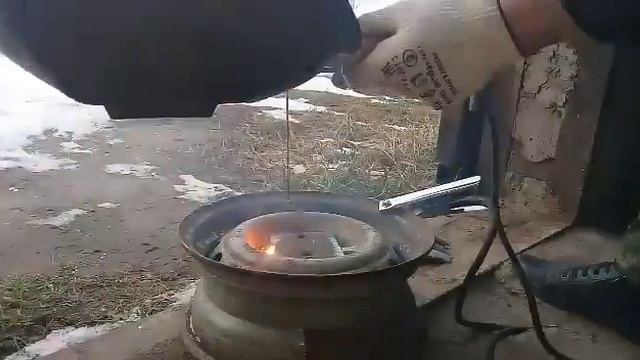 Подставка-печь под казан из колёсных дисков. смотреть онлайн