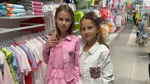 ВЛОГ Моя любимая укладка за 5 минут Выбираем Алинке платье на выпускной Шоппинг