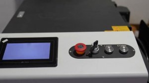 Ручной лазерный сварочный аппарат с механизмом подачи проволоки