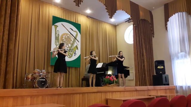 Трио Волшебные флейты. 21.03.2018. смотреть онлайн