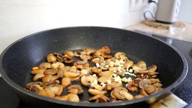 КАРТОШКА С ГРИБАМИ | Шампиньоны | Жарка смотреть онлайн