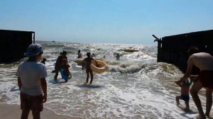 Красивые волны на Азовском море в Седово