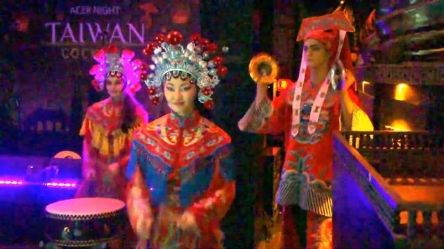 Китайские барабанщицы