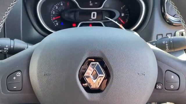 FV70KPX Renault Trafic 2.0 Dci Energy Sport 30 Panel Van 5dr Diesel Lwb Eu6 (s/s) (120 Ps) смотреть онлайн