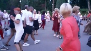 ОЙ, СМЕРЕКО!???/ТАНЦЫ В ПАРКЕ ГОРЬКОГО ХАРЬКОВ 2021