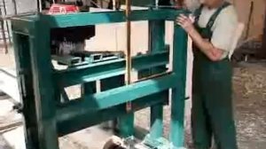 Нарезка чашки на оцилиндрованном бревне