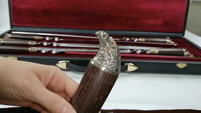 Набор шампуров "Разные головы" в подарочном футляре смотреть онлайн