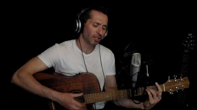 Уличный музыкант (слова С.Романов музыка А .Беднов) исполняет Александр Беднов.