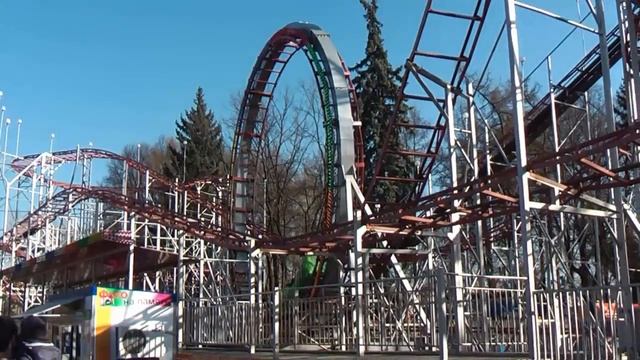 Аттракцион Дракон (Американские горки с мертвой петлёй) на ВДНХ