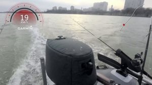 Тест на скорость лодка FLINC FT260 и мотор 5 л с +210 кг против ветра