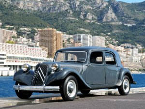 Французская революция - Citroën Traction Avant.