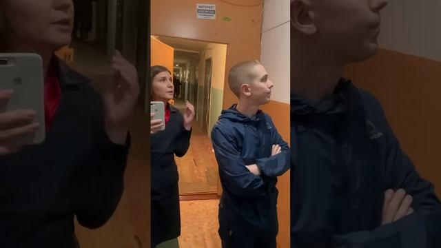 У матери не ограниченной и не лишенной родительских прав пытаются отнять ребенка