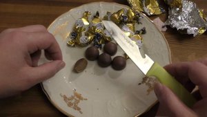 конфеты "Золотая лилия" - что внутри  конфеты  (обзор)